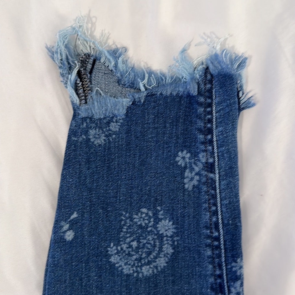 Express Jeans - Picture 3 of 7